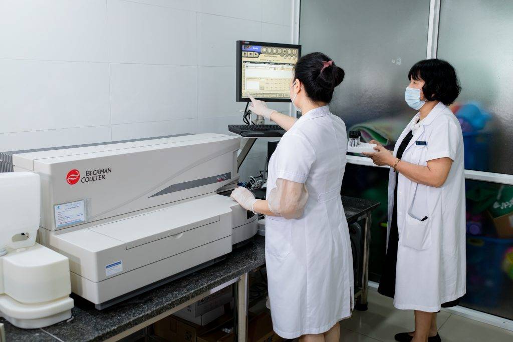 Xét nghiệm máu để xác định có thai cho kết quả nhanh & chính xác 99% 3 Quy trình thực hiện xét nghiệm máu để biết có thai