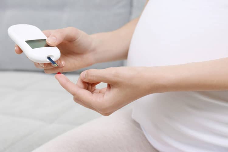 Xét nghiệm đường huyết thai kỳ và những thông tin cần thiết cho mẹ bầu 3 Số lần xét nghiệm đường huyết thai kỳ