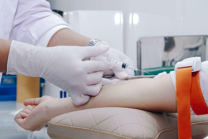 Tổng hợp những xét nghiệm cần thiết mẹ cần làm khi mang thai 2 Xét nghiệm máu